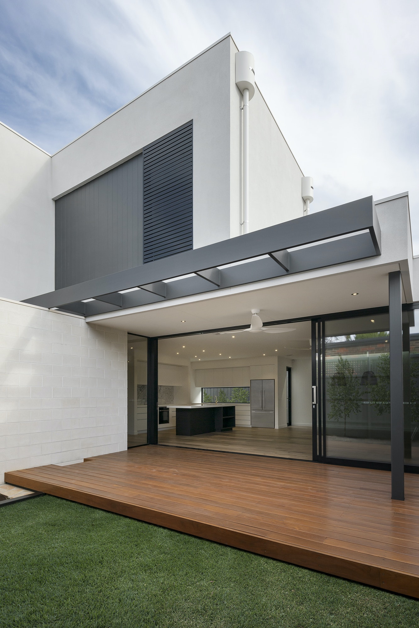 modern-house-exterior.jpg modern-house-exterior.jpg